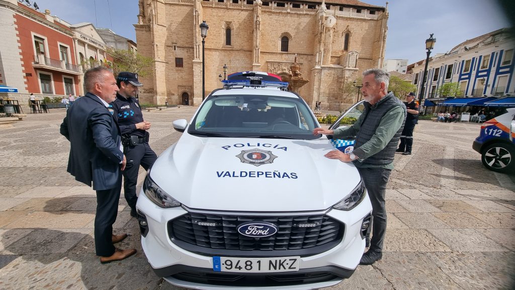 Dos nuevos vehículos se incorporan a la flota de Policía Local y Protección Civil Valdepeñas
